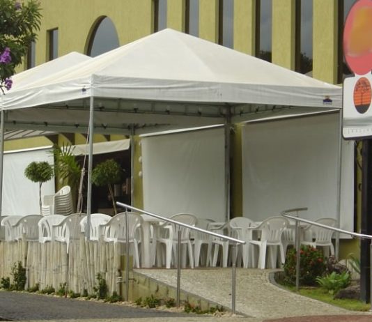 Como montar uma tenda piramidal corretamente? Aqui estão algumas dicas úteis. Tenda Piramidal