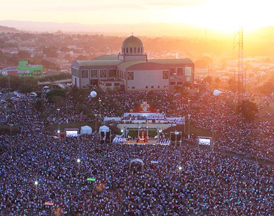 Abertura Divino Pai Eterno terá show de Robertos Carlos Eventos em Trindade