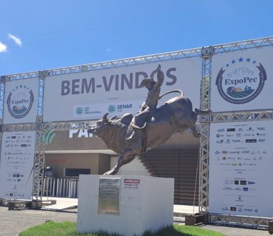 ExpoPec – Porangatu-GO ExpoPec - Porangatu-GO
