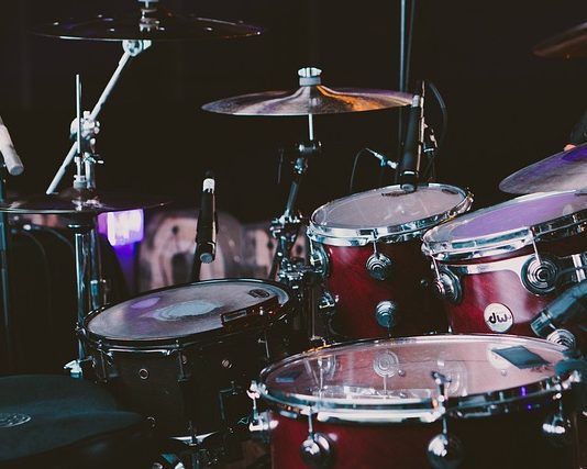 CLASS ROCK – CONCERTO DE ROCK À LUZ DE VELAS – GOIÂNIA CLASS ROCK - CONCERTO DE ROCK À LUZ DE VELAS - GOIÂNIA