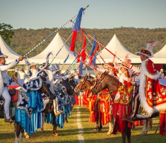 Circuito das Cavalhadas – Cidade de Goiás Circuito das Cavalhadas - Cidade de Goiás