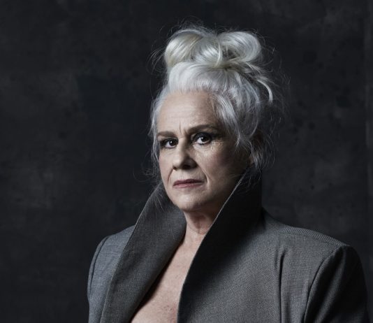 Vera Holtz – Teatro Goiânia Vera Holtz - Teatro Goiânia