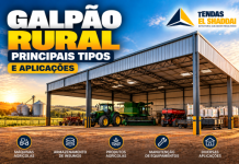 Galpão Rural: Principais Tipos e Aplicações Galpão rural metálico com tratores, máquinas agrícolas e insumos armazenados